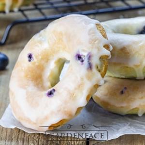 vonný vosk GOOSE CREEK Blueberry Cake Donut 59g 