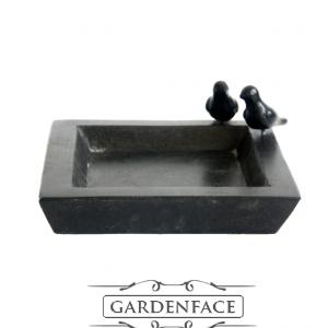 černé čtvercové pítko/koupel pro ptáky terrazzo